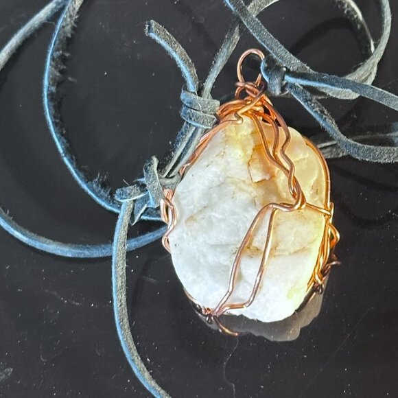 White Milky Quartz Healin Purification Copper Pendant Necklace Unisex Leather - Picture 2 of 7